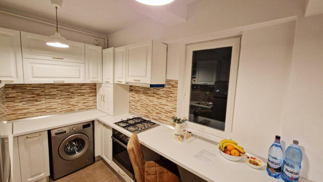 Lux & Confort - Apartament 3 Camere Бухарест Экстерьер фото